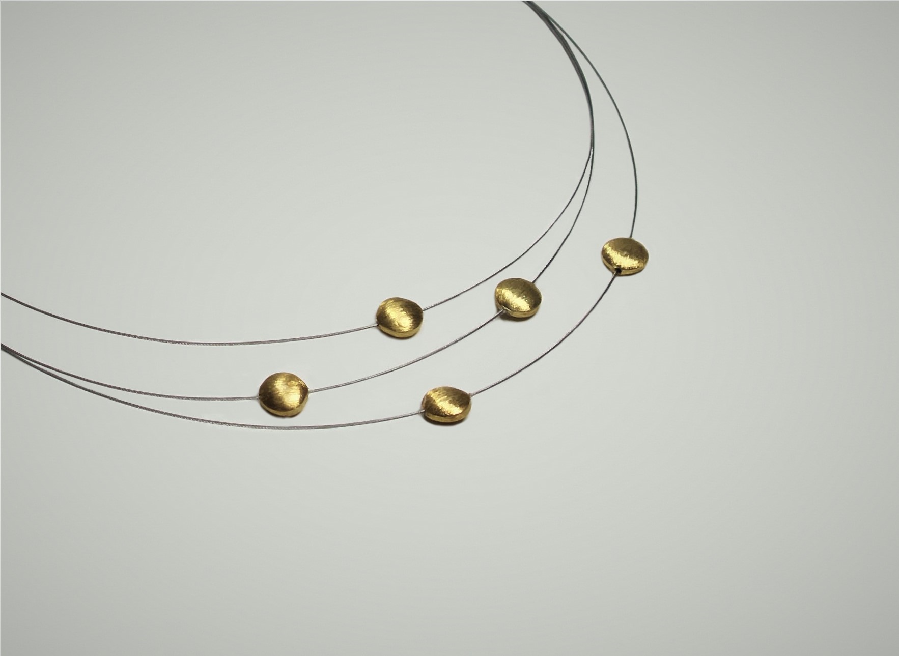 Halskette 3-reihig mit Linsen aus 925 Silber vergoldet