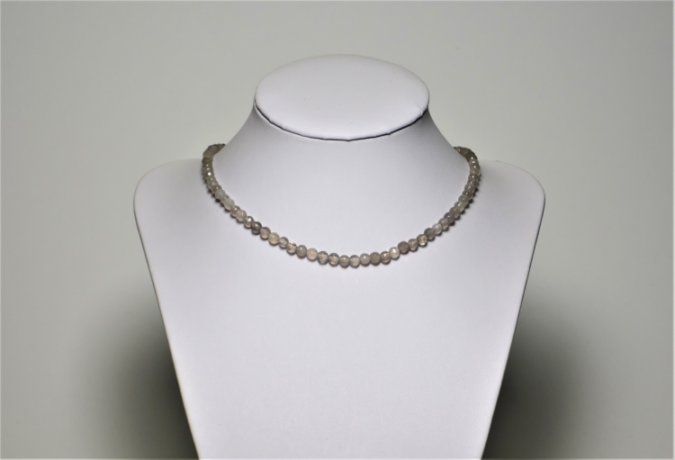 Zierliche Achat Halskette mit Federring­verschluss aus Silber